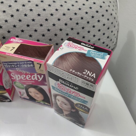 Women's Hair Color - Picture 5 of 7